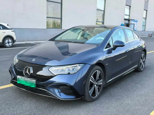 Фотография автомобиля — Mercedes-Benz EQE