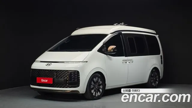 Фотография автомобиля — Hyundai Staria