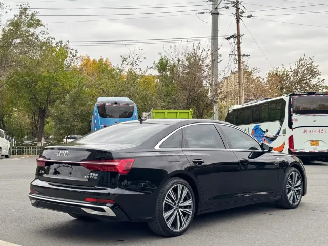 Audi A6L — Фото автомобиля 13