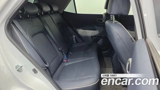 Hyundai Venue — Фото автомобиля 18