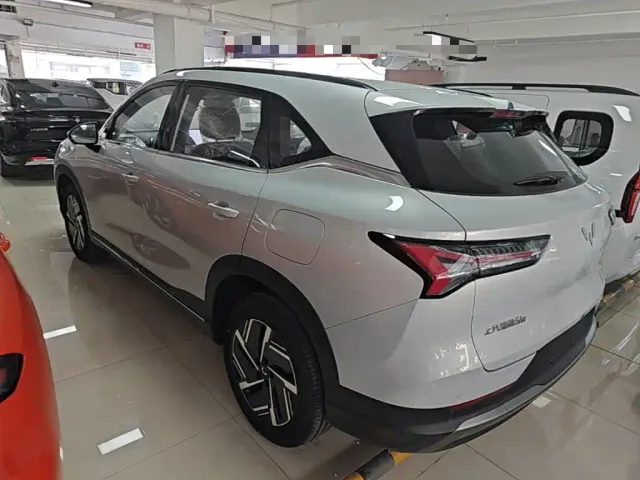 Wuling Starlight S — Фото автомобиля 4