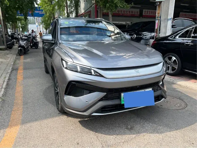 BYD Song Pro — Фото автомобиля 3