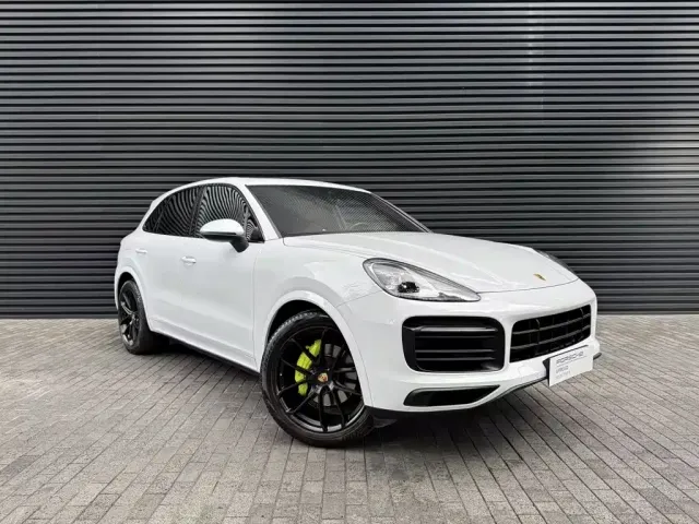 Porsche Cayenne — Фото автомобиля 2