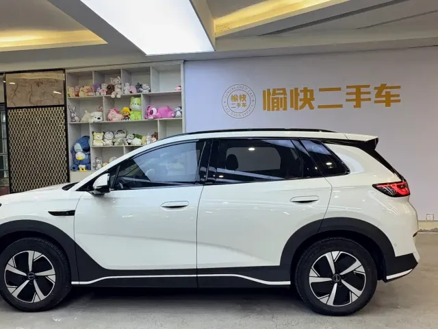 BYD Sealion 05 EV — Фото автомобиля 4
