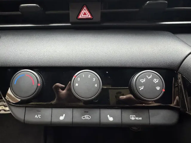 Hyundai Elantra — Фото автомобиля 14