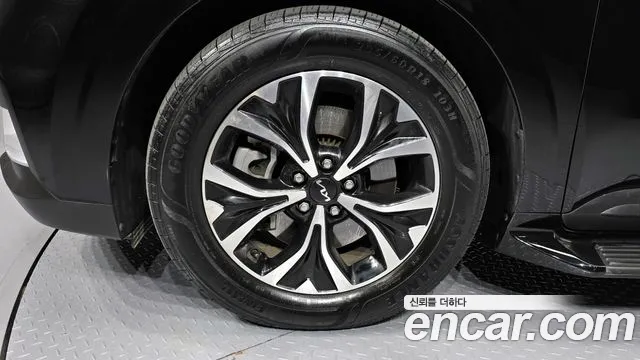 Kia Canival Carnival 4 поколение Дизель 9 мест Prestige — Фото автомобиля 5