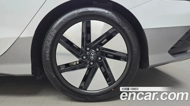 Hyundai Ioniq 6 — Фото автомобиля 6