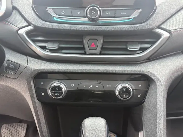 Chevrolet Orlando — Фото автомобиля 15