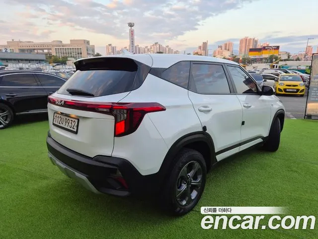 Kia Seltos — Фото автомобиля 3