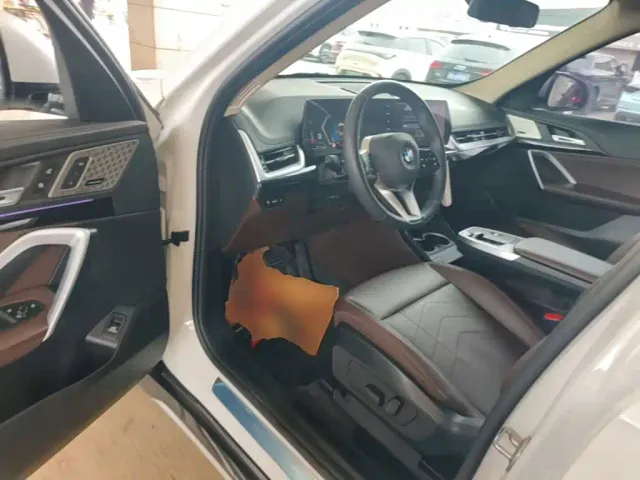 BMW X1 — Фото автомобиля 15