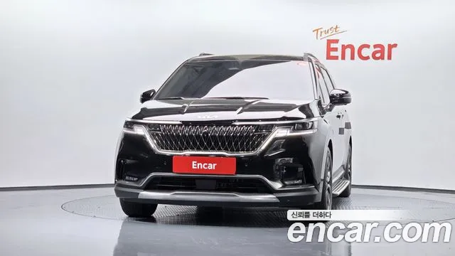 Kia Canival Carnival 4 поколение Бензин 7 мест Signature — Фото автомобиля 3