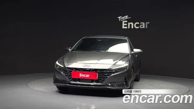 Hyundai AVANTE Avante (CN7) — Фото автомобиля 3