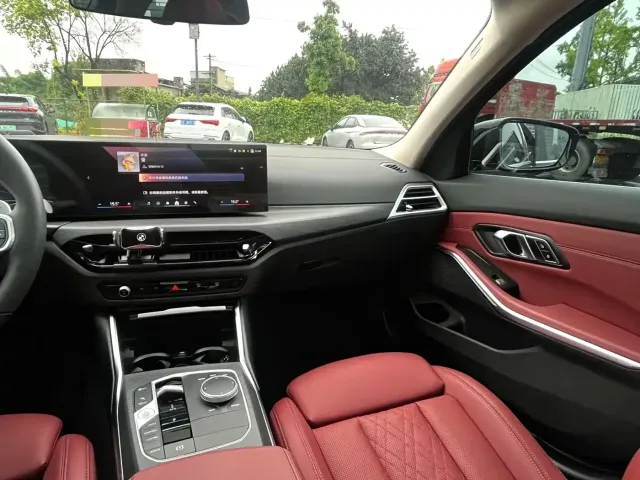 BMW 3 Series — Фото автомобиля 5