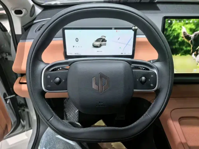 Leapmotor C10 — Фото автомобиля 10