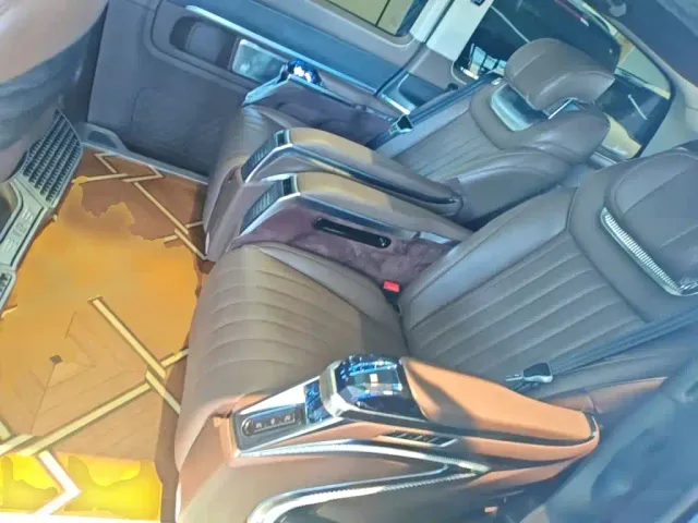 Mercedes-Benz V-Class — Фото автомобиля 16