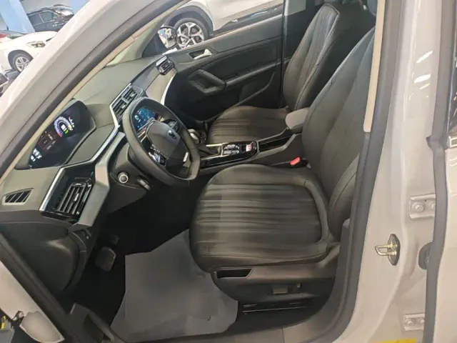 Peugeot 408 — Фото автомобиля 14