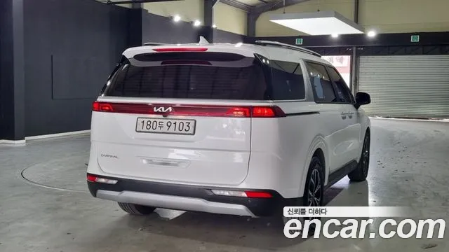 Kia Canival Carnival 4 поколение Дизель 9 мест Prestige — Фото автомобиля 3