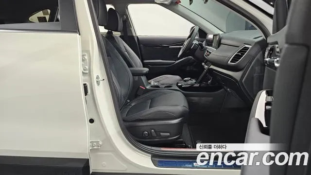 Kia Seltos — Фото автомобиля 18