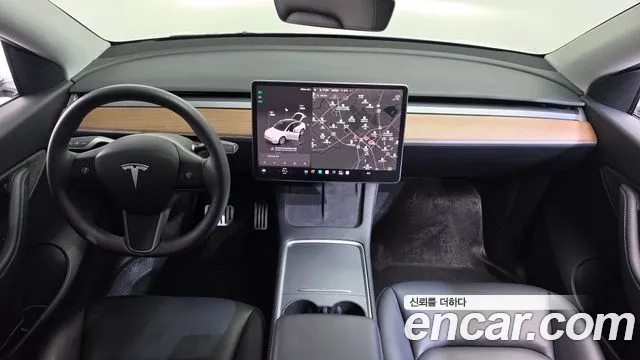 Tesla Model Y — Фото автомобиля 7