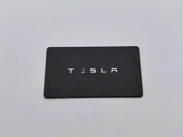 Tesla Model Y — Фото автомобиля 19