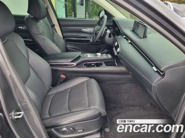 Genesis GV70 — Фото автомобиля 19