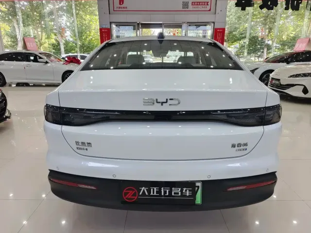 BYD Seal 05 DM-i — Фото автомобиля 5