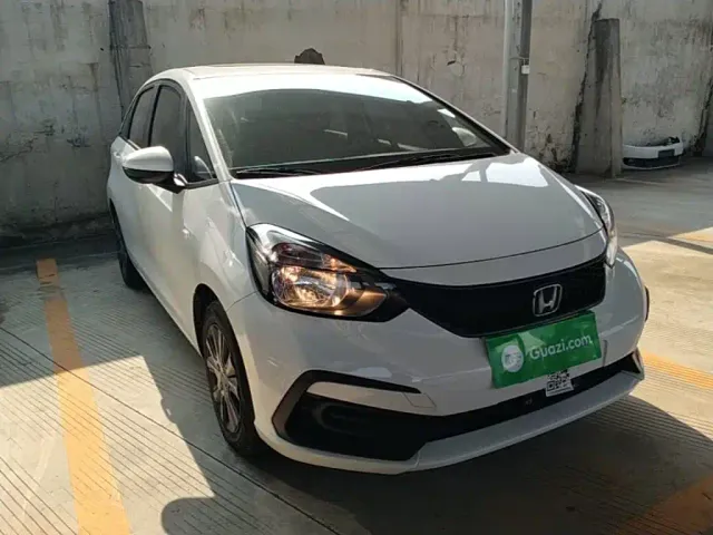 Honda Fit 2022 1.5L CVT Trend Sunroof Edition — Фото автомобиля 3