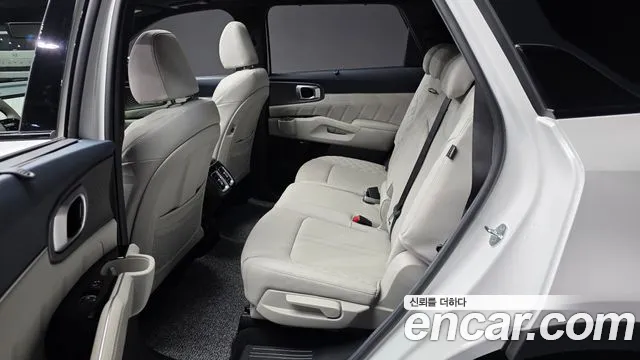 Kia Sorento — Фото автомобиля 16