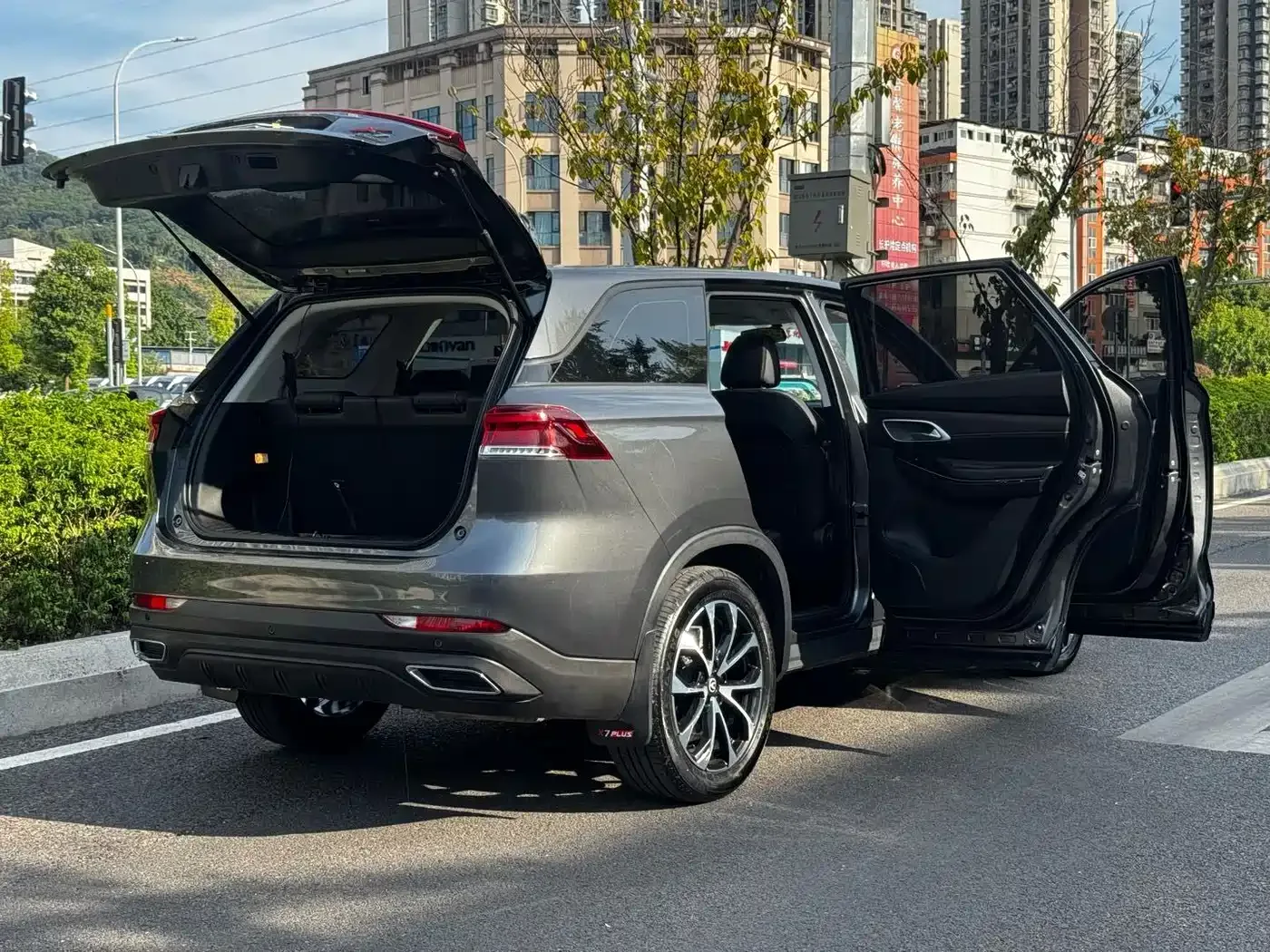 Changan Changan X7 PLUS 2024 1.5T Automatic Noble 7-Seater — Фото автомобиля 28