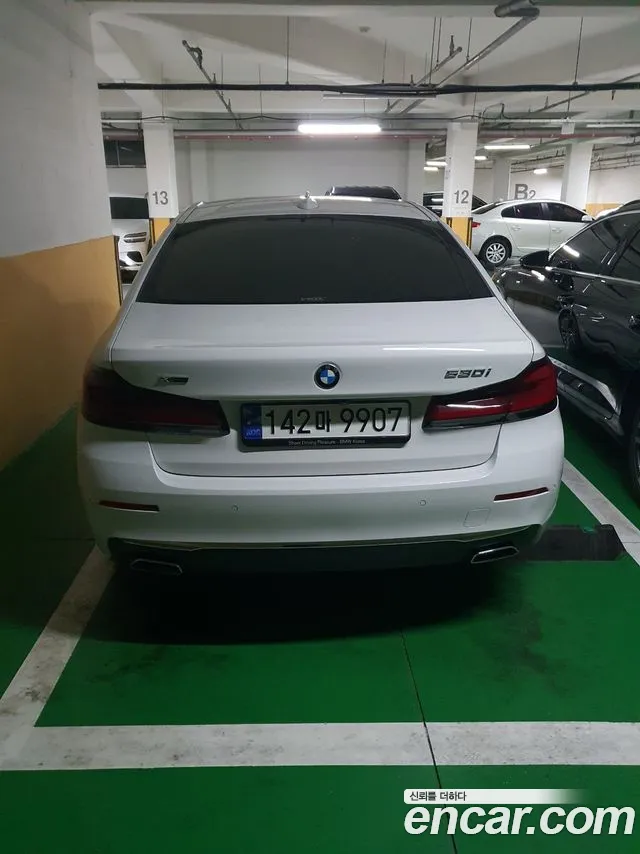 BMW 5-Series — Фото автомобиля 6
