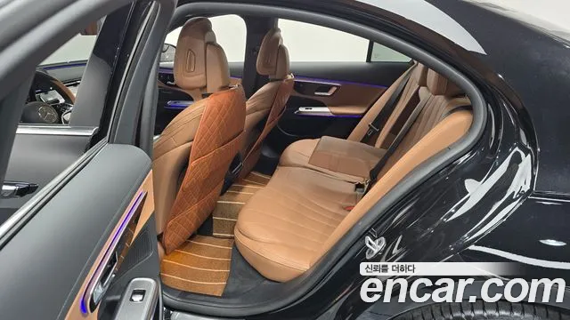Mercedes-Benz E-Class W214 — Фото автомобиля 11