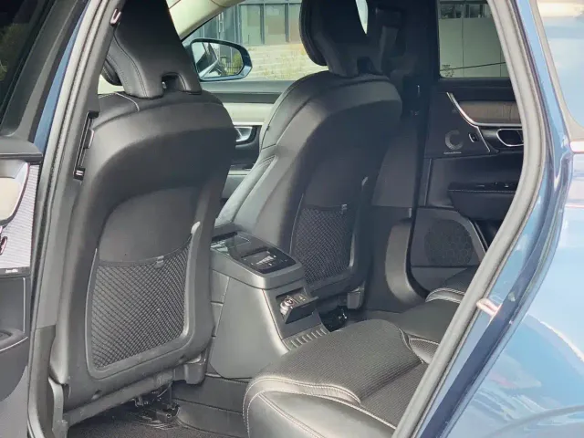 Volvo S90 — Фото автомобиля 19