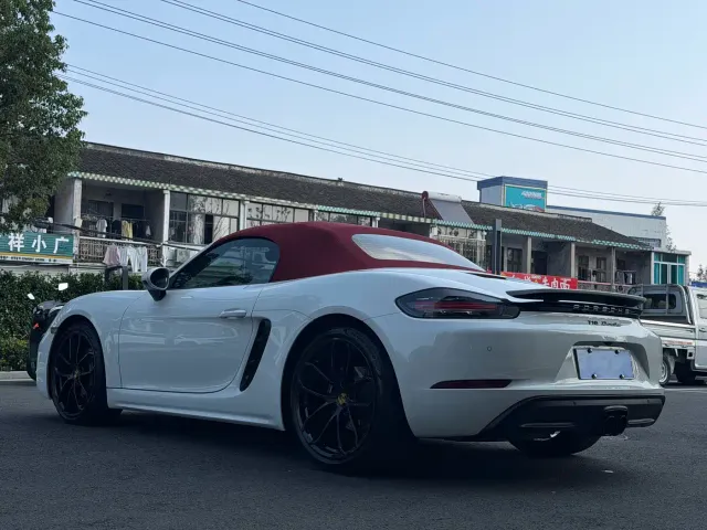 Porsche 718 — Фото автомобиля 4
