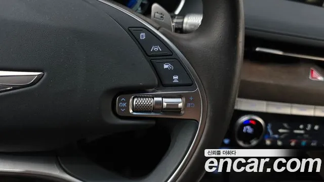 Genesis G80 Electrified G80 (RG3) — Фото автомобиля 14
