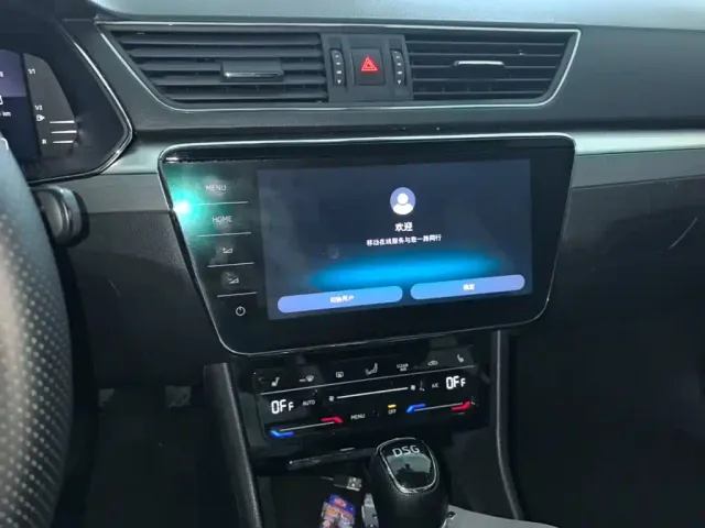Skoda Superb — Фото автомобиля 12