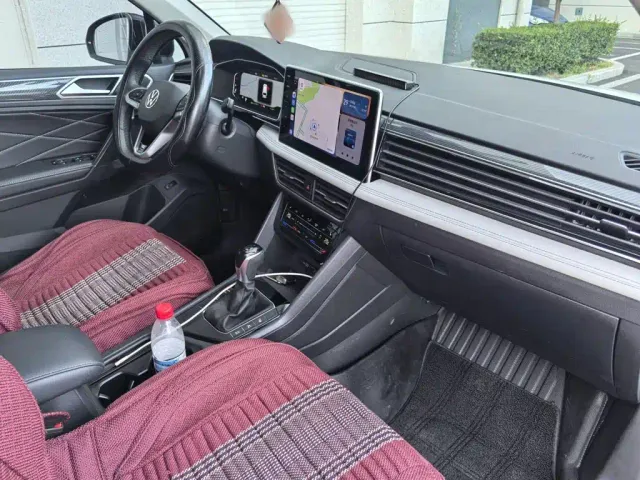 Volkswagen Tiguan L — Фото автомобиля 2