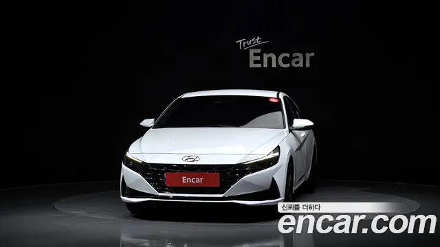Hyundai Avante CN7 — Фото автомобиля 3