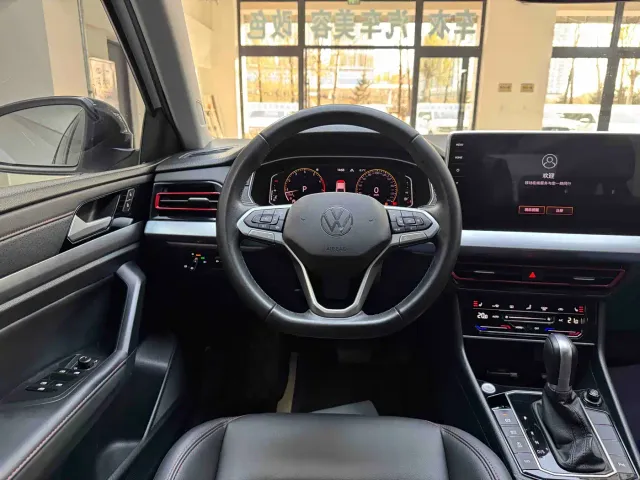 Volkswagen Lavida — Фото автомобиля 16