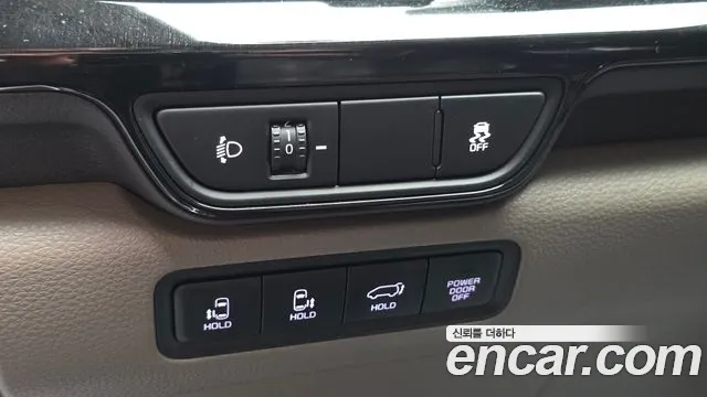 Kia Canival Новый Carnival 4 поколение HEV 9 мест Signature — Фото автомобиля 30