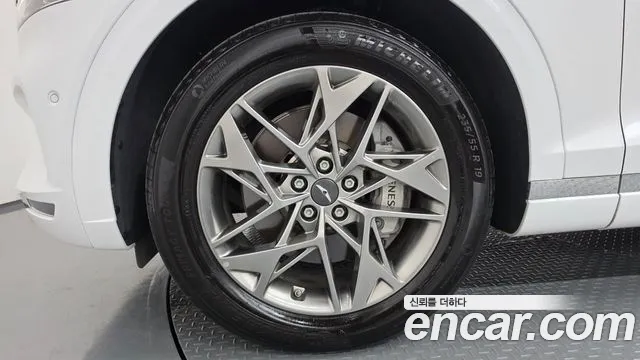 Genesis GV70 — Фото автомобиля 5