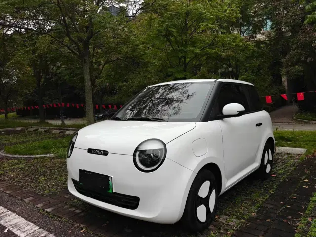 Фотография автомобиля — Changan Lumin
