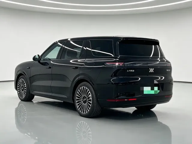 IM Motors LS8 — Фото автомобиля 9