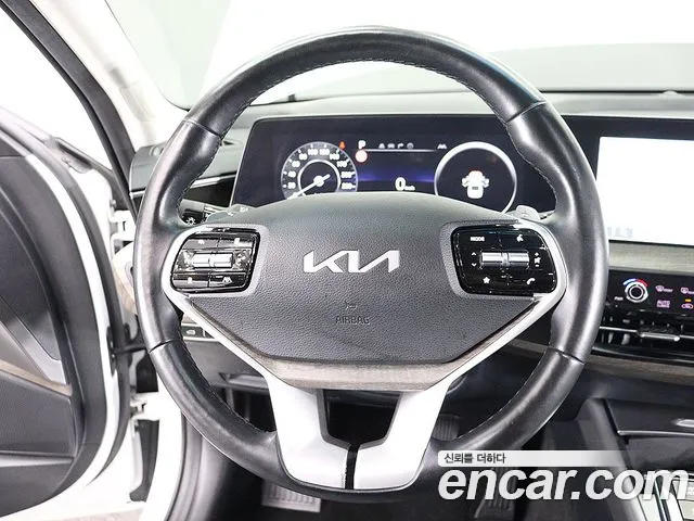 Kia K8 — Фото автомобиля 15