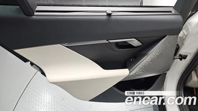 BMW i5 — Фото автомобиля 23