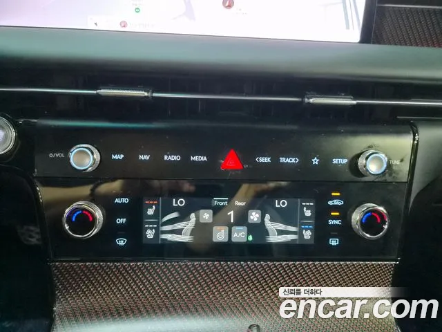 Genesis G80 RG3 — Фото автомобиля 12