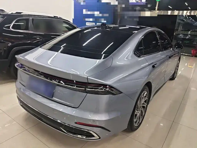 Lincoln Z — Фото автомобиля 6