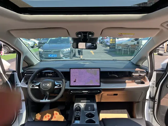 GAC Trumpchi E8 — Фото автомобиля 19