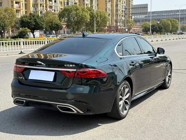 Jaguar XFL — Фото автомобиля 4