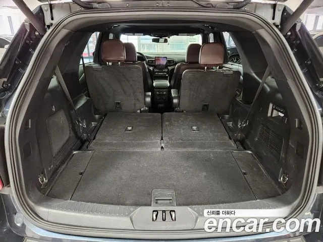 Ford Explorer Generation 6 — Фото автомобиля 19
