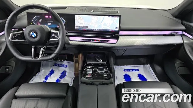 BMW 5 Series G60 — Фото автомобиля 10